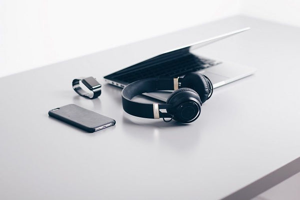 TECH AND GADGETS